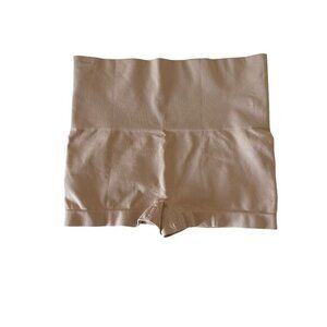 Spanx‎ Ecocare Seamless Shaping Shorts Size Medium Beige/Nude